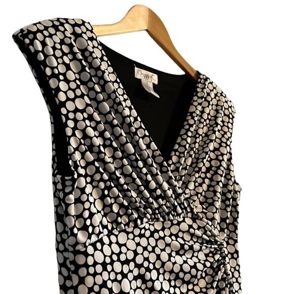 Sz 10 Dress Polka Dot with shoulder pads & figure flattering style NWOT - Picture 3 of 13